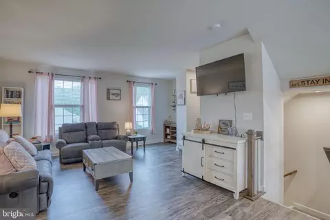 Entry Way - 1944 Spearfish Ct, Newark, DE 19702 photo 11 of 14