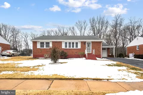 21 Dawes Dr, Newark, DE 19702