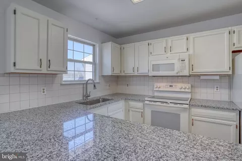 Kitchen - 8 Lochview Dr, Bear, DE 19701 photo 2 of 3