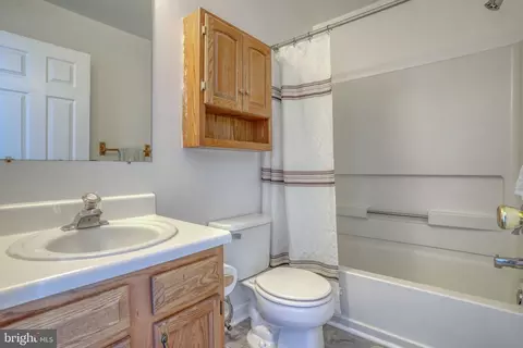 Bath - 8 Lochview Dr, Bear, DE 19701 photo 1 of 2