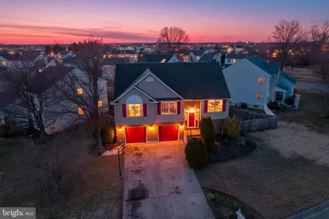 View/Area - 8 Lochview Dr, Bear, DE 19701 photo 1 of 6