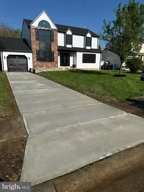 411 Pheasant Cir, Bear, DE 19701