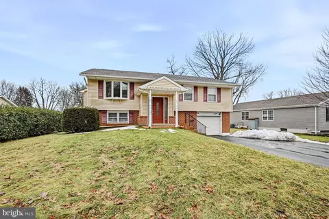 124 Garwood Dr, Bear, DE 19701