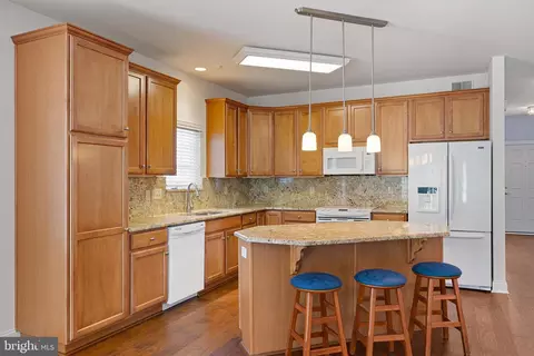 Kitchen - 18 Devalinder Dr, Newark, DE 19702 photo 1 of 3