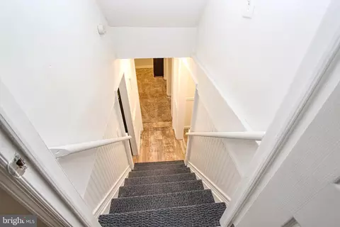 Entry Way - 132 Worral Dr, Newark, DE 19711 photo 5 of 6