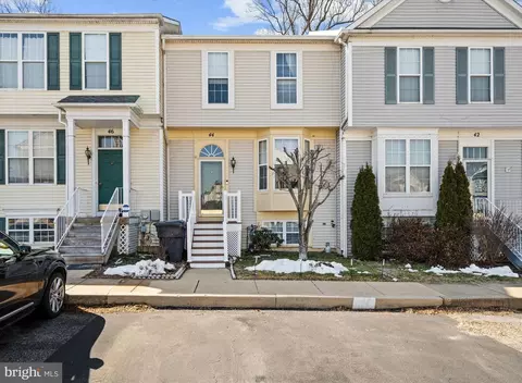 44 Denny Cir, Newark, DE 19702