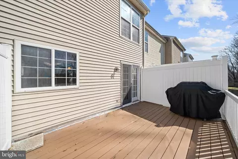 Exterior - 44 Denny Cir, Newark, DE 19702 photo 2 of 5