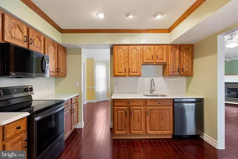 Kitchen - 465 Granger Dr, Bear, DE 19701 photo 2 of 2