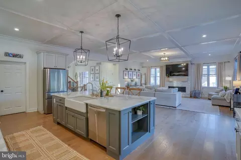 721 Idlewyld Dr, Middletown, DE 19709