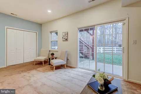 Living - 286 Camerton Ln, Townsend, DE 19734 photo 2 of 5