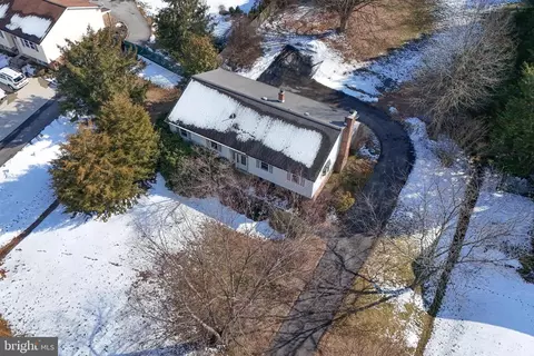 View/Area - 38 Stardust Dr, Newark, DE 19702 photo 1 of 5