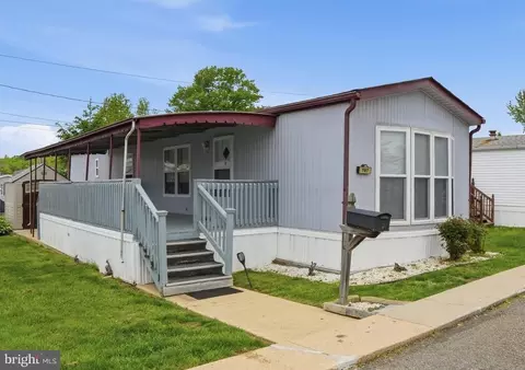 707 Berry Rd, Wilmington, DE 19810