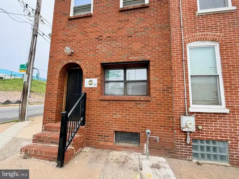 837 W 4th St, Wilmington, DE 19801