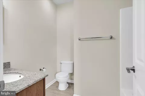 Bath - 1237 Parish Ave, Claymont, DE 19703 photo 2 of 3