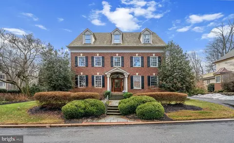 1900 Field Rd, Wilmington, DE 19806