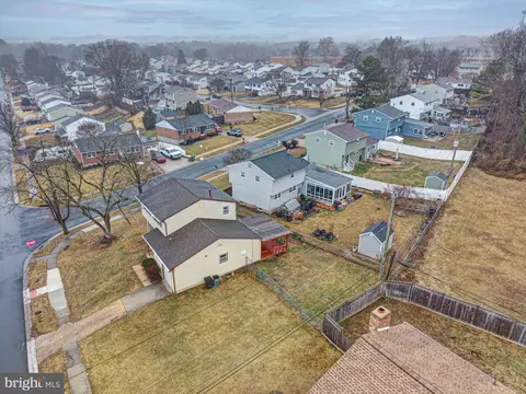 View/Area - 214 Darwin Dr, Newark, DE 19711 photo 6 of 22