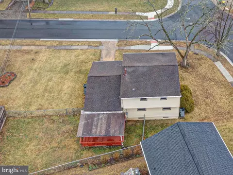 View/Area - 214 Darwin Dr, Newark, DE 19711 photo 19 of 22