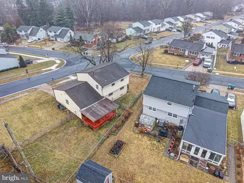 View/Area - 214 Darwin Dr, Newark, DE 19711 photo 18 of 22