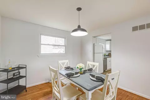 Dining - 214 Darwin Dr, Newark, DE 19711 photo 2 of 5