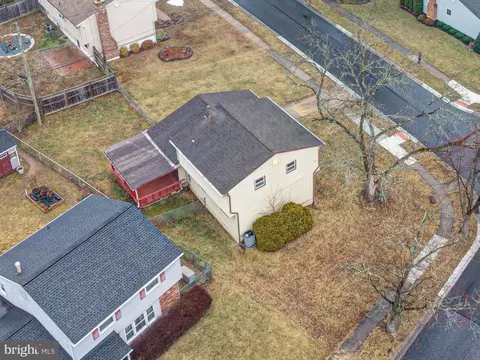 View/Area - 214 Darwin Dr, Newark, DE 19711 photo 20 of 22