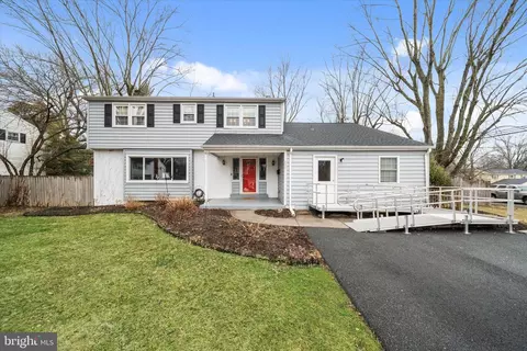 3301 Englewood Rd, Wilmington, DE 19810
