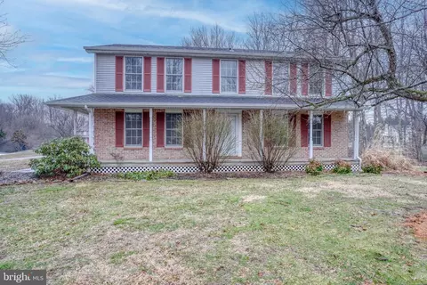 Exterior - 122 Bartley Dr, Newark, DE 19702 photo 1 of 4