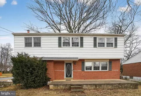 100 Rose Cir, Newark, DE 19711