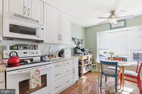Kitchen - 840 Sabina Cir, Bear, DE 19701 photo 2 of 3