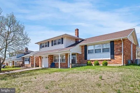2738 Barnsley Rd, Wilmington, DE 19808