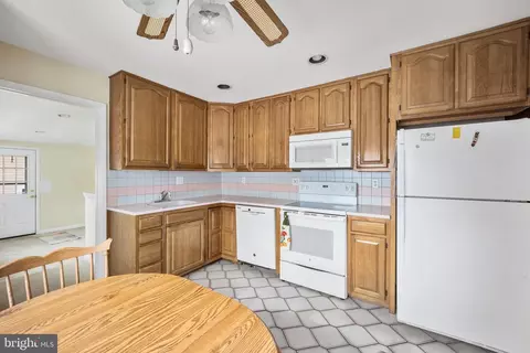 Kitchen - 32 Argyle Rd, Newark, DE 19713 photo 1 of 2