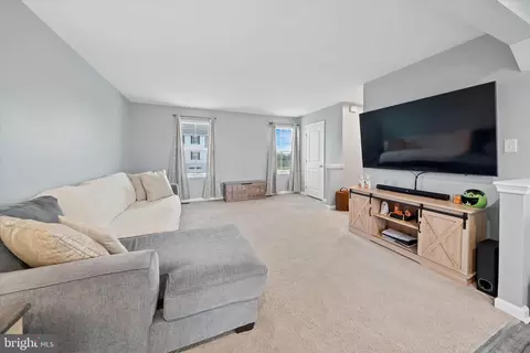 Living - 309 Mingo Way, Townsend, DE 19734 photo 1 of 1