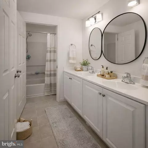 Bath - 204 Springwood Dr, Bear, DE 19701 photo 2 of 2