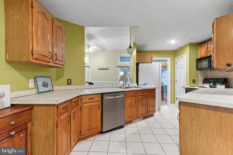 Kitchen - 847 Silver Run Rd, Middletown, DE 19709 photo 2 of 2