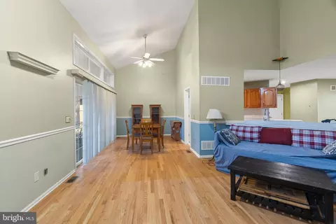 Entry Way - 847 Silver Run Rd, Middletown, DE 19709 photo 6 of 10