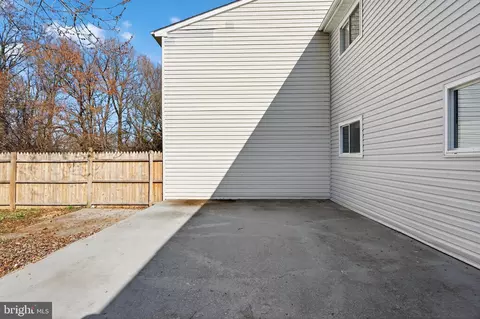 Exterior - 7 Teal Cir, Newark, DE 19702 photo 3 of 5