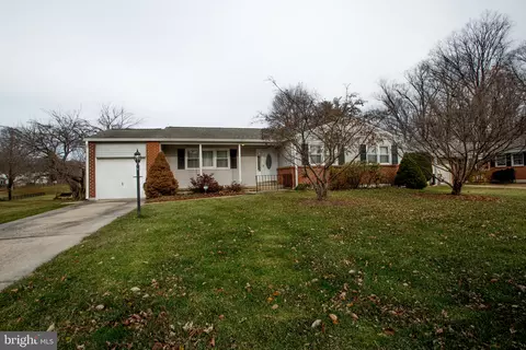 208 Whitekirk Dr, Wilmington, DE 19808