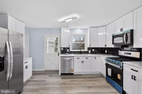 249 Pinehurst Rd, Wilmington, DE 19803