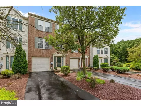 14 Inkberry Ct, Newark, DE 19702