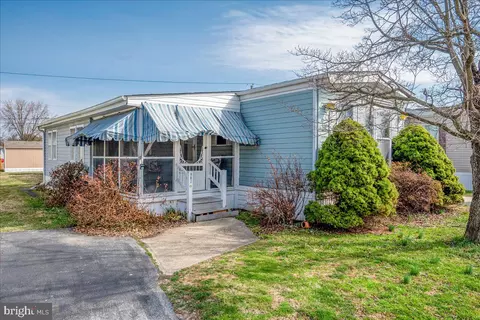 907 10th Ave #714, Wilmington, DE 19808