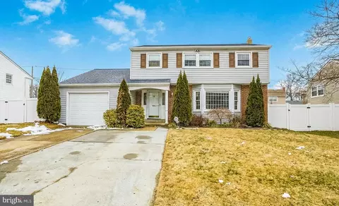 1007 Stonewood Rd, Wilmington, DE 19810
