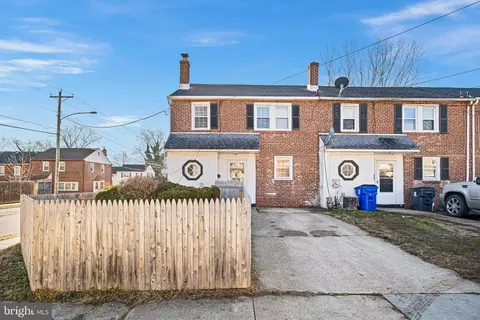 2 Polk Dr, Wilmington, DE 19809
