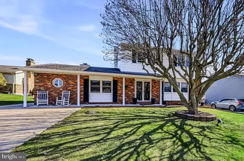 11 Whitfield Rd, Newark, DE 19711