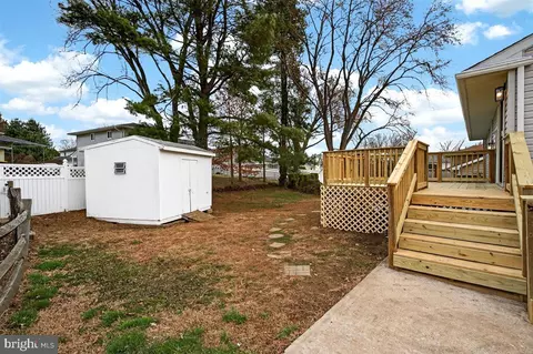 Exterior - 24 Vansant Rd, Newark, DE 19711 photo 6 of 7