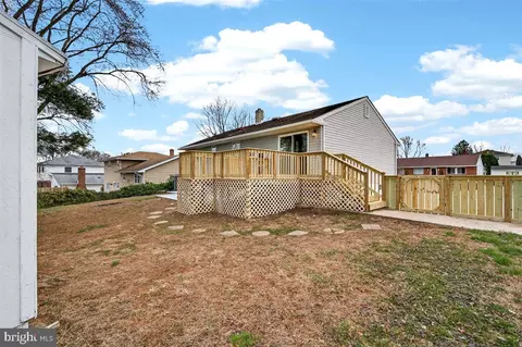 Exterior - 24 Vansant Rd, Newark, DE 19711 photo 5 of 7