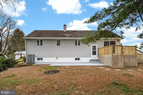 Exterior - 24 Vansant Rd, Newark, DE 19711 photo 7 of 7