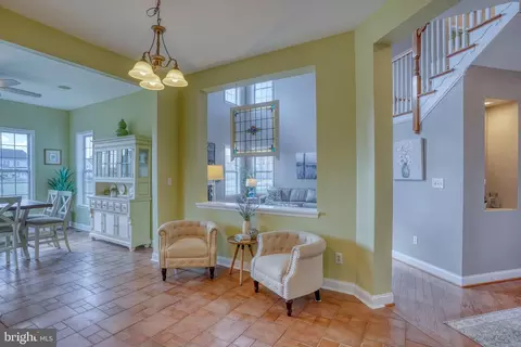 Entry Way - 444 Spring Hollow Dr, Middletown, DE 19709 photo 6 of 7