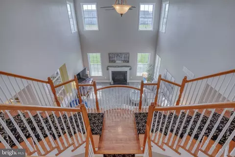 Entry Way - 444 Spring Hollow Dr, Middletown, DE 19709 photo 7 of 7