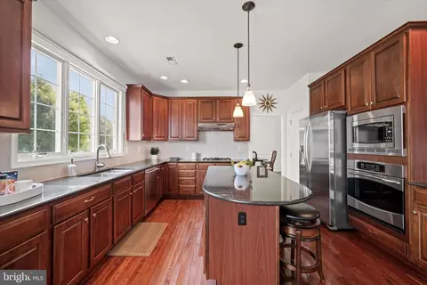 Kitchen - 915 Mather Dr, Bear, DE 19701 photo 3 of 6