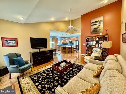 Living - 55 Devalinder Dr, Newark, DE 19702 photo 1 of 1