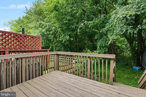 Exterior - 3 Alexis Dr, Newark, DE 19702 photo 2 of 2